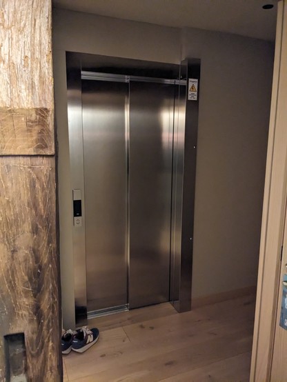 elevator in the room
