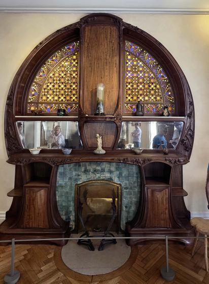 Posted media